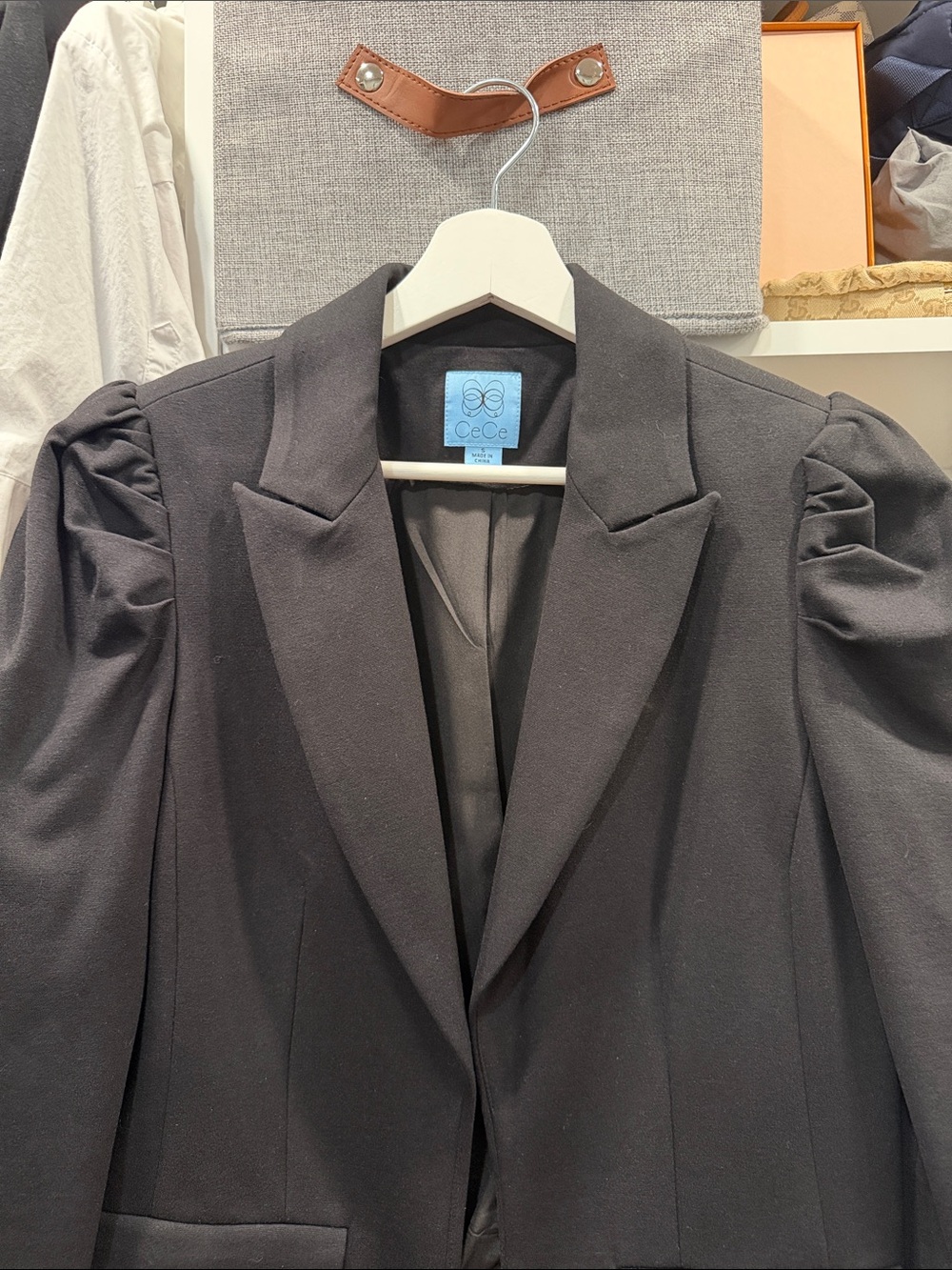 CeCe Black Puff-Sleeve Tailored Blazer
